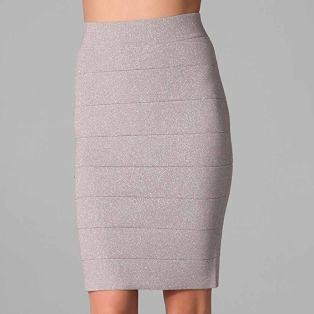 🩶BCBG silver bandage skirt. size xs.